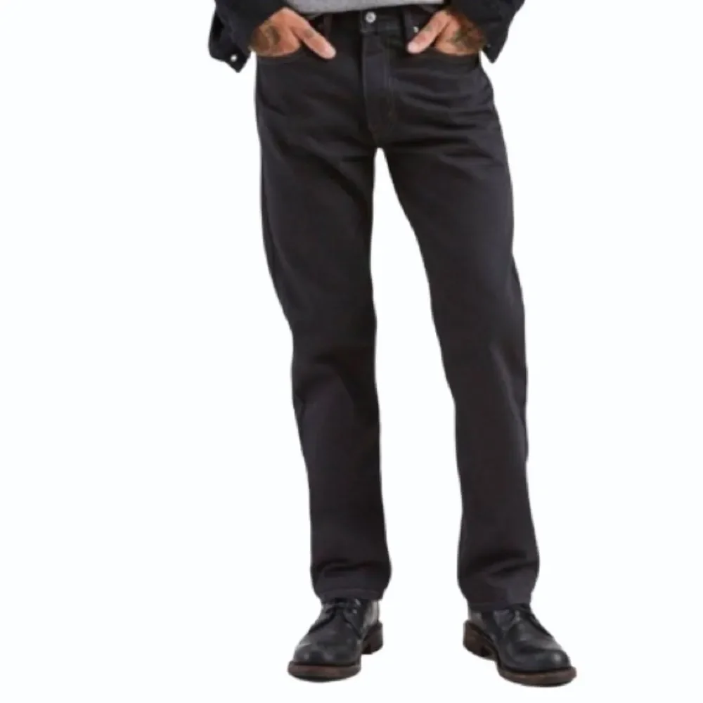 Levi’s black jeans straight 32 x 32